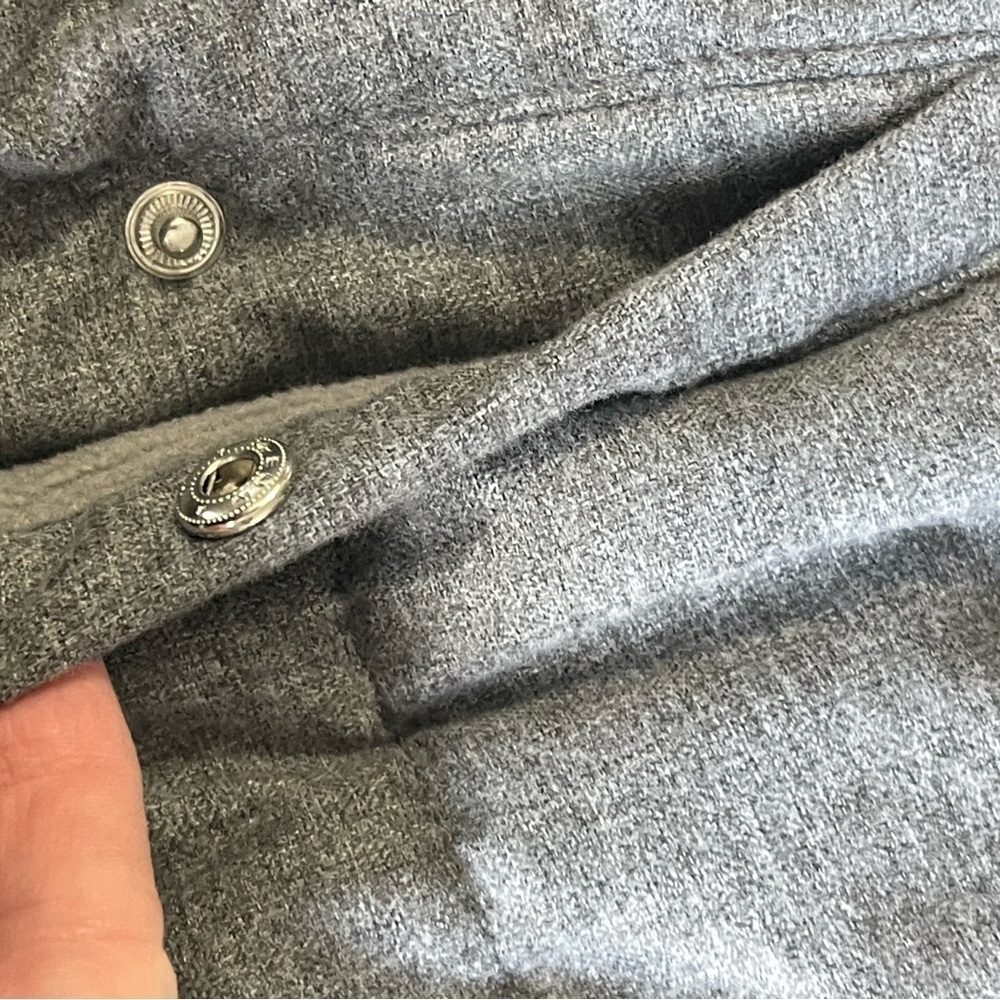 Old Navy gray Puffer jacket women’s SZ Medium - Picture 5 of 10